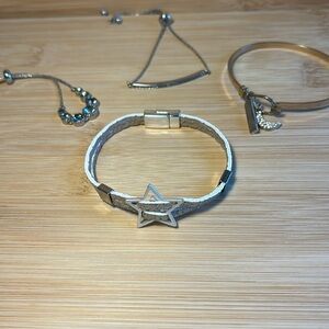 Bundle of 4 bracelets.
